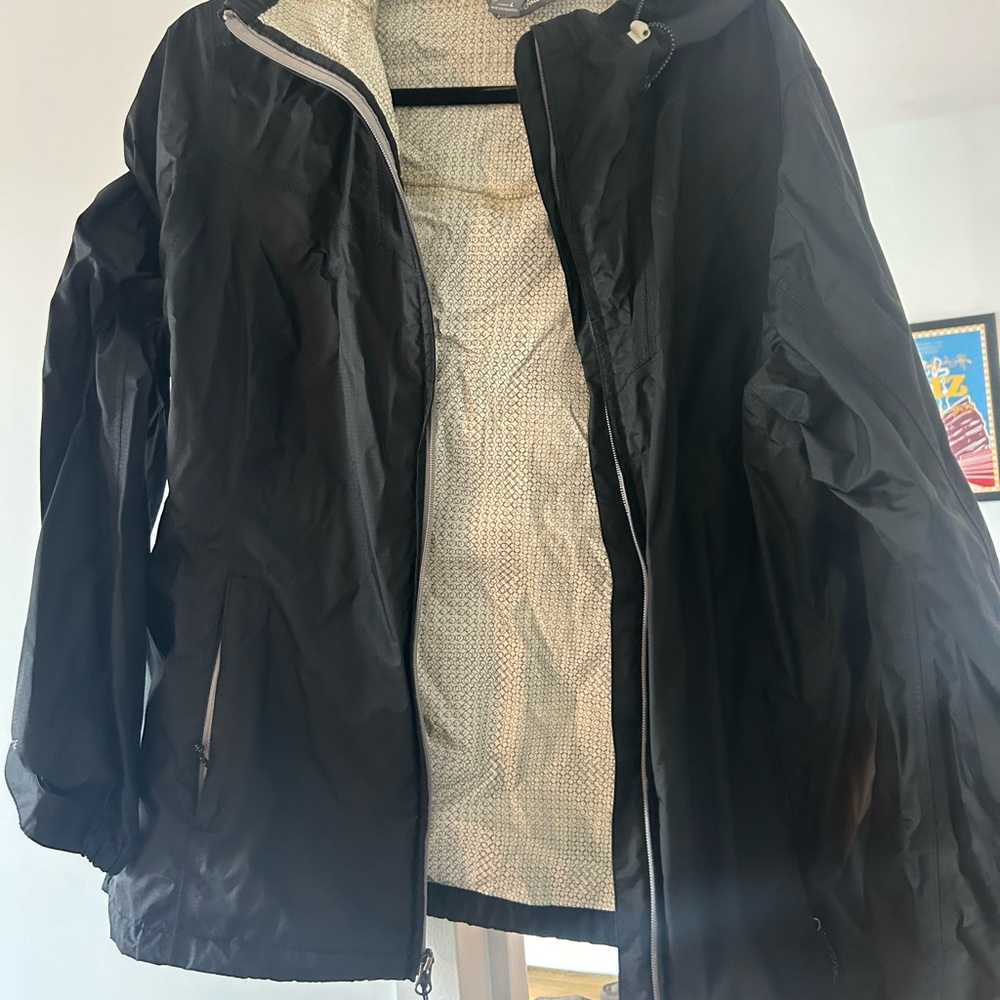 Eddie Bauer L Packable Raincoat